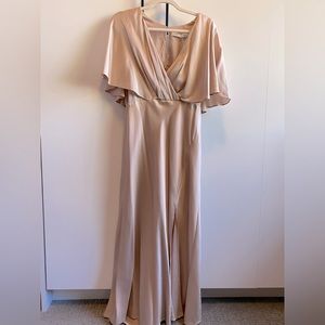 ASTR ALESSIA SATIN FLUTTER SLEEVE MIDI DRESS - Size L - Champagne Rose